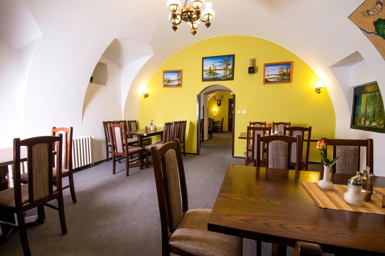 Rodinny Hotel Myslivna Třeboň Exterior foto